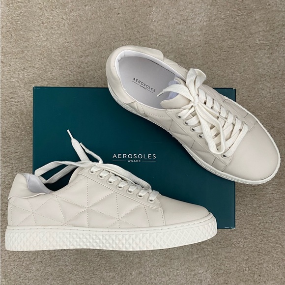 AEROSOLES Shoes - New in Box - Aerosoles Eve Off-White Sneakers Size 8